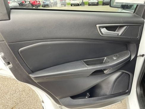 Used 2020 Ford Edge SE AWD/4WD image 28