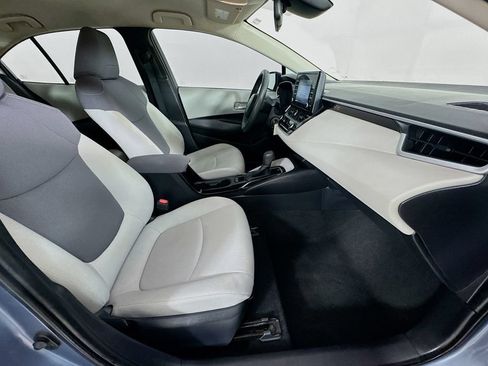 Used 2020 Toyota Corolla L FWD image 32