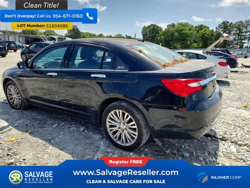 Used 2011 Chrysler 200 Limited FWD image 3