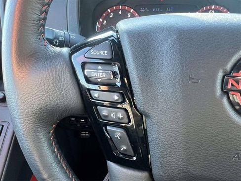 Used 2025 Nissan Frontier PRO-4X image 21
