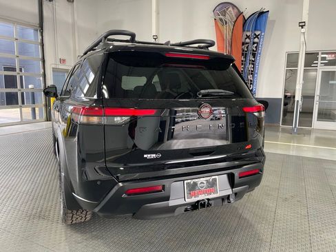 New 2026 Nissan Pathfinder Rock Creek image 6