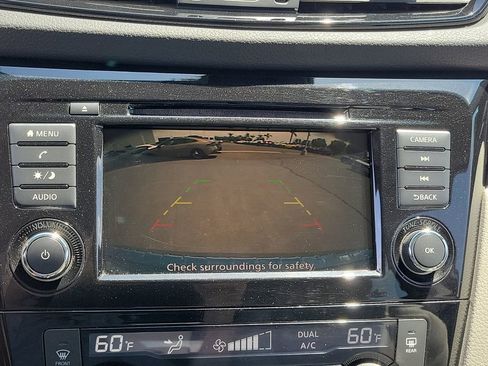 Used 2020 Nissan Rogue Sport SV image 12