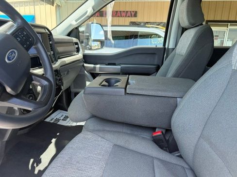 Used 2025 Ford F250 XLT AWD/4WD image 11
