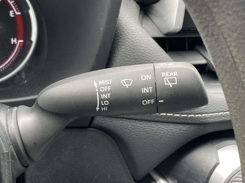 Used 2024 Toyota RAV4 LE image 22