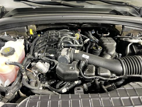 Used 2022 Jeep Grand Cherokee L Limited image 31