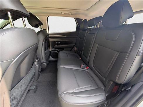 New 2025 Hyundai Tucson SEL image 18