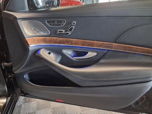 Used 2015 Mercedes-Benz S 550 4MATIC Sedan image 11