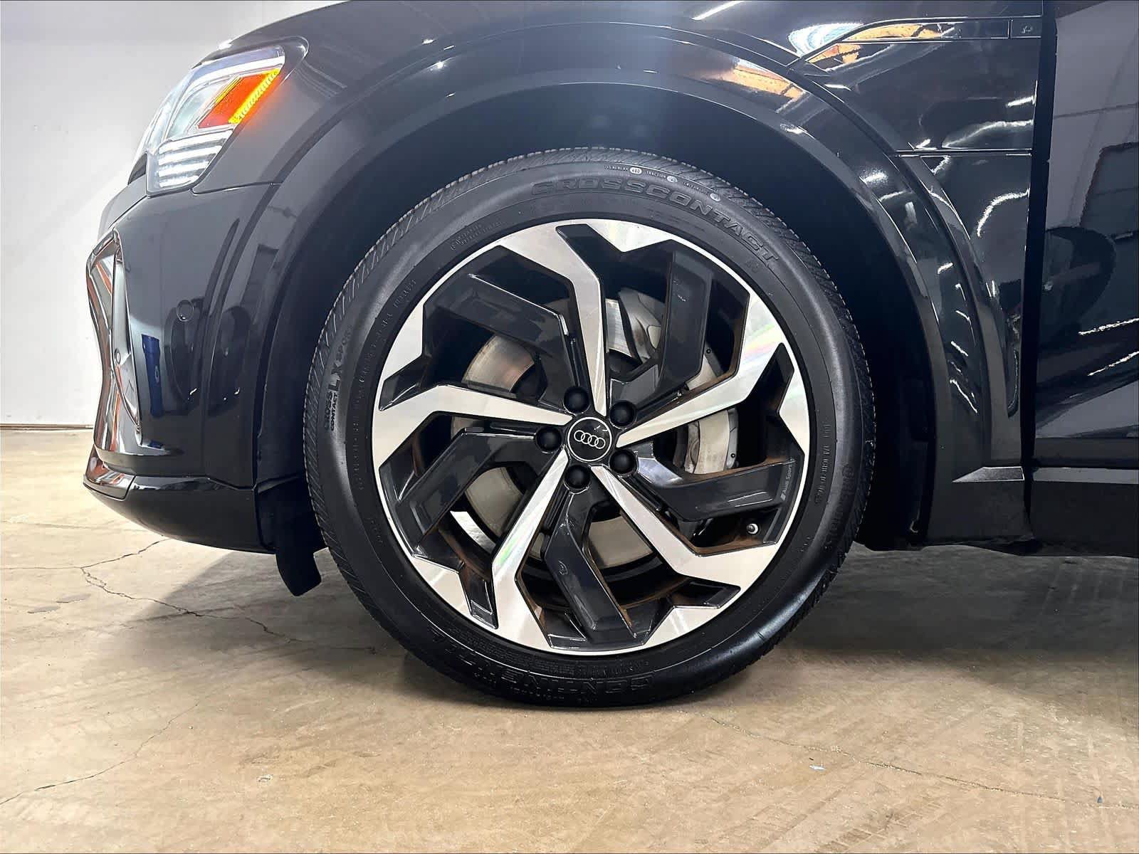 Used 2024 Audi Q8 e-tron Premium Plus w/ Premium Plus Package AWD/4WD image 12