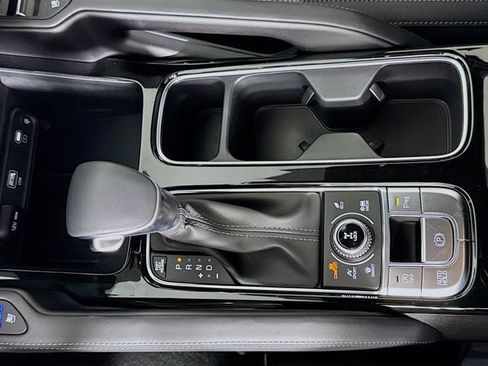 New 2025 Kia Telluride AWD image 17