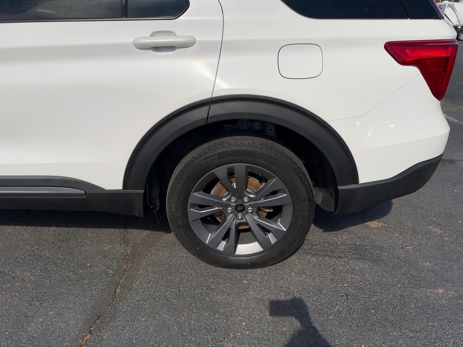 Used 2023 Ford Explorer XLT w/ Equipment Group 202A AWD/4WD image 10