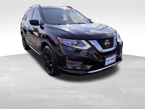 Used 2019 Nissan Rogue SV AWD/4WD image 1