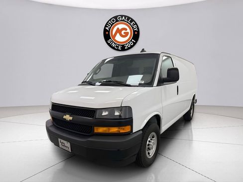 Used 2023 Chevrolet Express 3500 w/ Driver Convenience Package RWD image 7