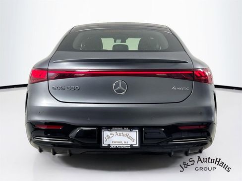 Used 2023 Mercedes-Benz EQS 580 4MATIC Sedan w/ Exclusive Trim Package image 6