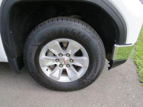 Used 2023 GMC Sierra 1500 Pro AWD/4WD image 9