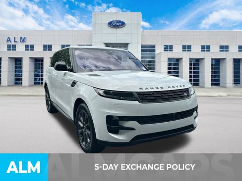 Used 2023 Land Rover Range Rover Sport SE AWD/4WD image 3