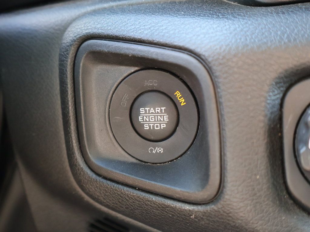 Used 2024 Jeep Wrangler Unlimited Sport AWD/4WD image 30