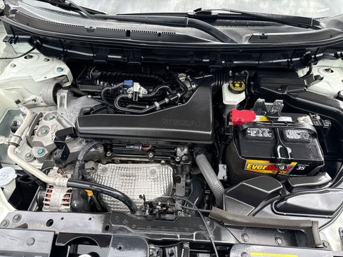 Used 2017 Nissan Rogue SL image 35