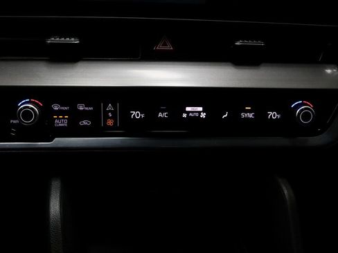 Used 2023 Kia Sportage EX image 31