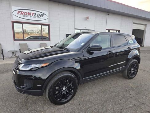 Used 2019 Land Rover Range Rover Evoque SE image 1