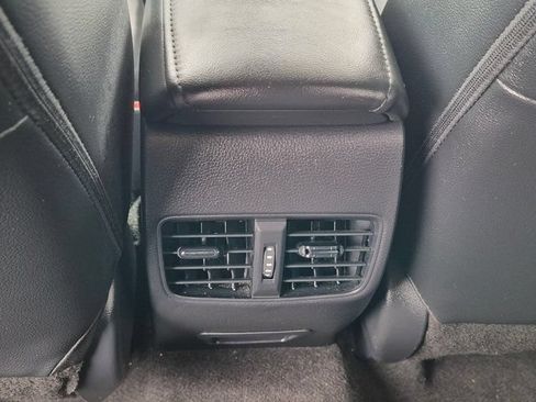 Used 2025 Toyota Corolla Cross XLE AWD/4WD image 16
