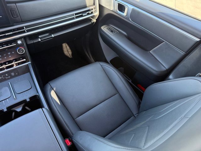 Used 2025 Hyundai Santa Fe SEL AWD/4WD image 25