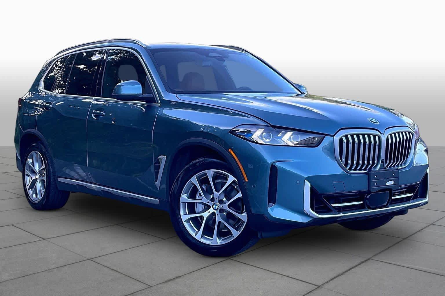 Used 2024 BMW X5 xDrive40i w/ Executive Package AWD/4WD image 2
