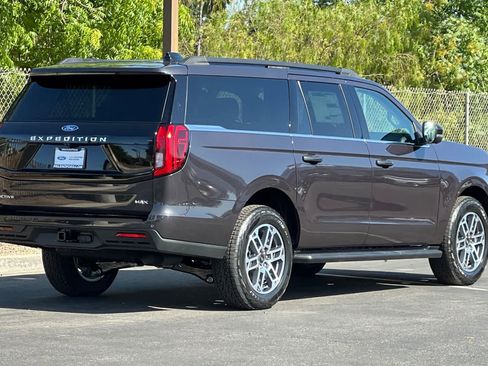 New 2026 Ford Expedition Max Active AWD/4WD image 2