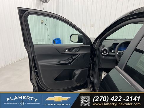 New 2026 Chevrolet Equinox LT FWD image 8