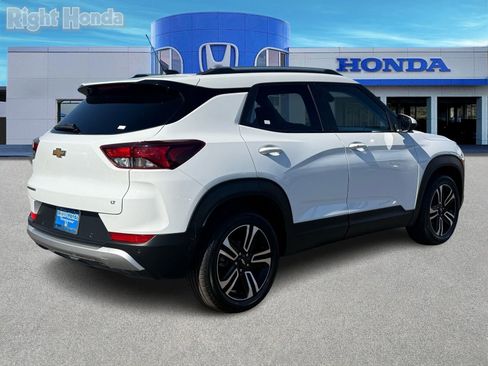 Used 2024 Chevrolet TrailBlazer LT w/ Convenience Package image 7