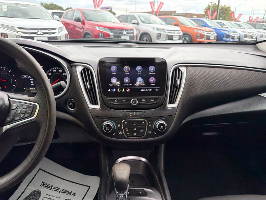 Used 2024 Chevrolet Malibu LT FWD image 32