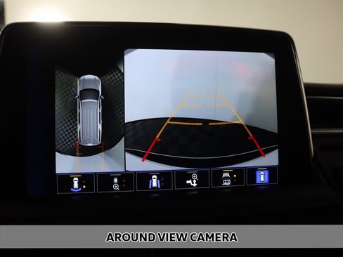 Used 2022 Chevrolet Tahoe LT w/ Luxury Package image 4