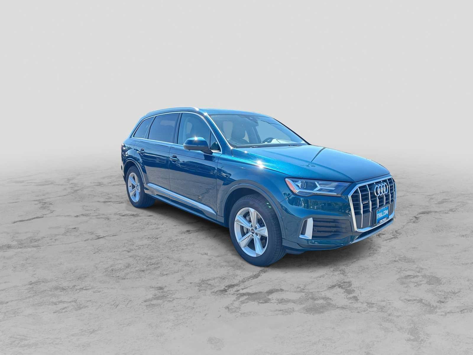 Used 2021 Audi Q7 2.0T Premium Plus w/ Premium Plus Package AWD/4WD image 2
