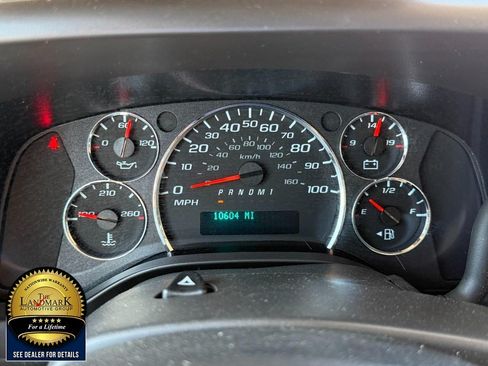 Used 2024 Chevrolet Express 2500 w/ Driver Convenience Package RWD image 11