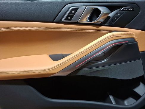 Certified 2023 BMW X6 xDrive40i w/ Premium Package image 9