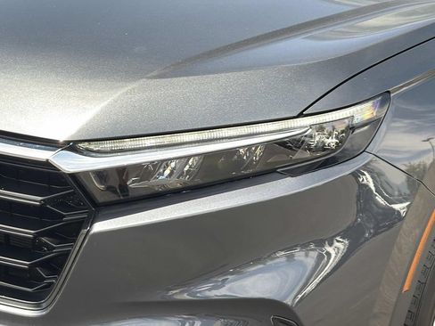 Used 2025 Honda CR-V LX image 7
