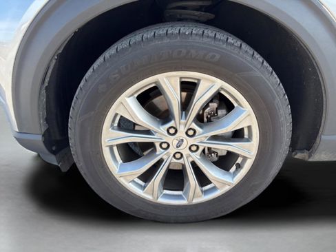 Used 2023 Ford Explorer XLT w/ Equipment Group 202A image 39