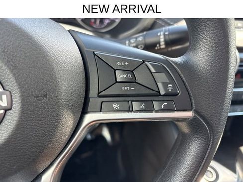 Used 2024 Nissan Sentra SV image 9