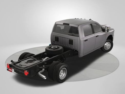 New 2025 RAM 3500 Big Horn AWD/4WD image 5