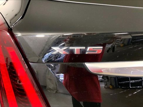 Used 2023 Cadillac XT5 Luxury FWD image 8