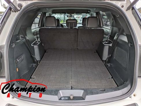 Used 2019 Ford Explorer Limited w/ Ford Safe & Smart Package image 15