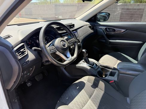 Used 2020 Nissan Rogue S FWD image 14
