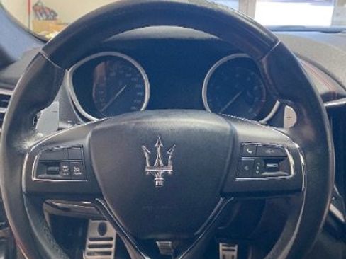 Used 2019 Maserati Ghibli S GranSport image 24