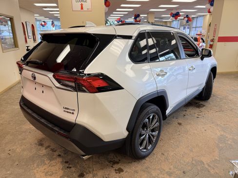 Used 2023 Toyota RAV4 Limited AWD/4WD image 11