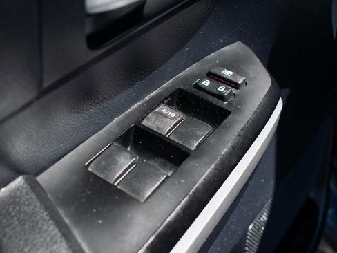 Used 2014 Toyota Tundra SR5 image 12