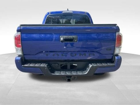 Used 2023 Toyota Tacoma TRD Off-Road w/ Technology Package AWD/4WD image 4