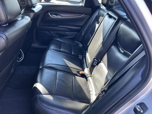 Used 2018 Cadillac XTS Luxury image 19