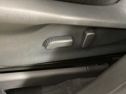 Certified 2023 Subaru Ascent Premium w/ Convenience Package image 14