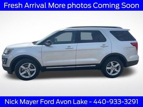Used 2016 Ford Explorer XLT w/ Equipment Group 202A AWD/4WD image 3