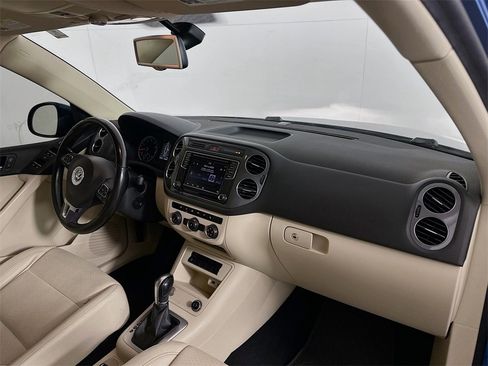 Used 2017 Volkswagen Tiguan Wolfsburg Edition image 28