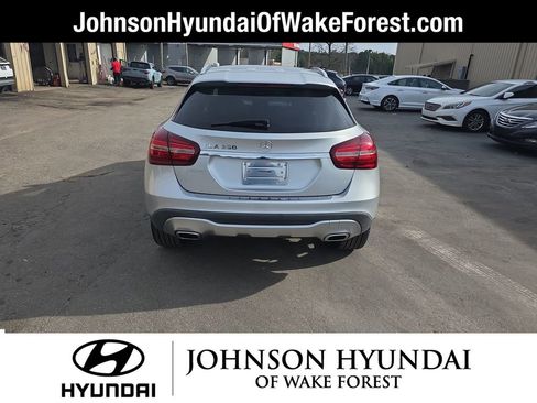 Used 2019 Mercedes-Benz GLA 250 image 14